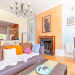 Inviting 1Bd Hideaway Kensington Olympia!