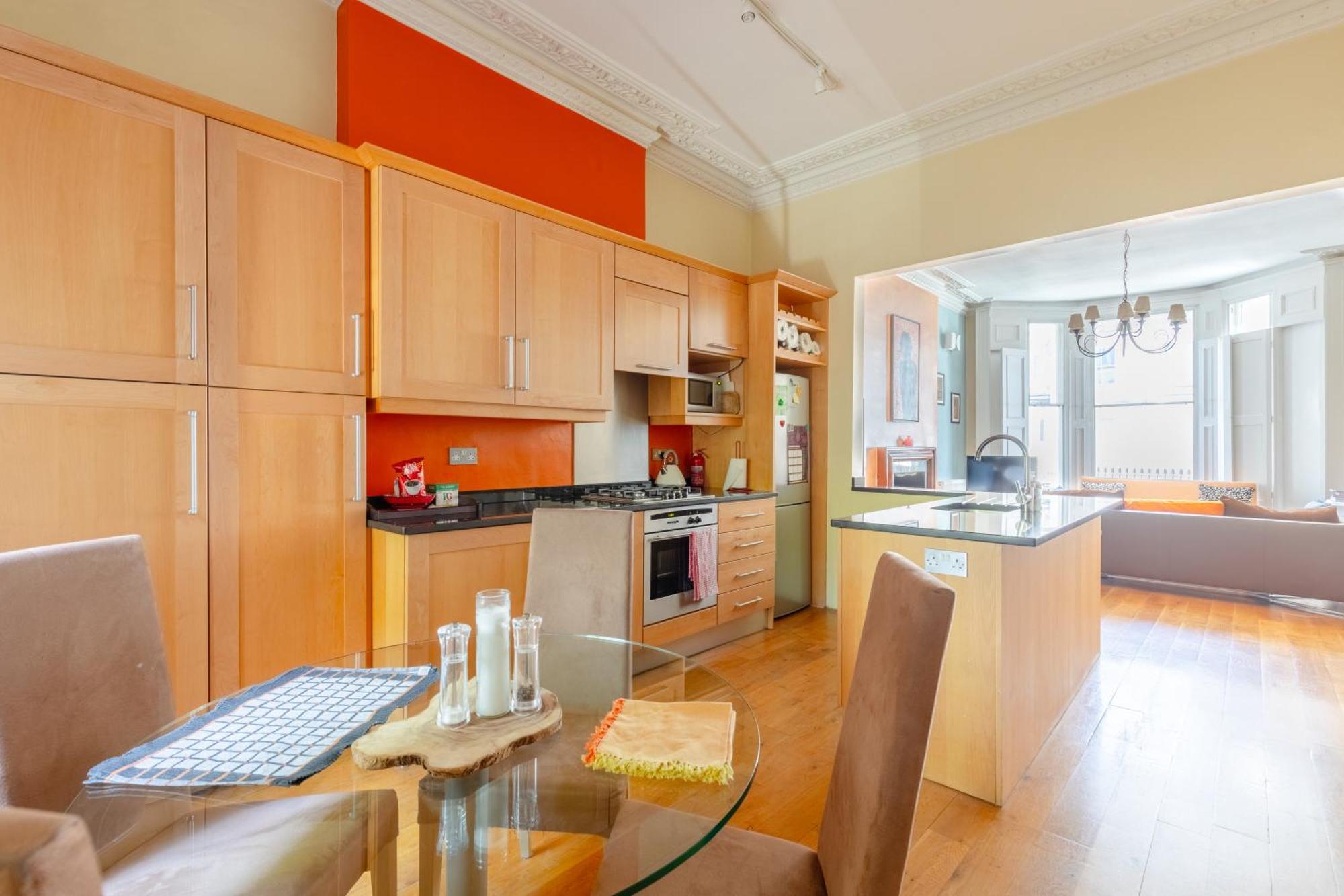Inviting 1bd Hideaway Kensington Olympia! *